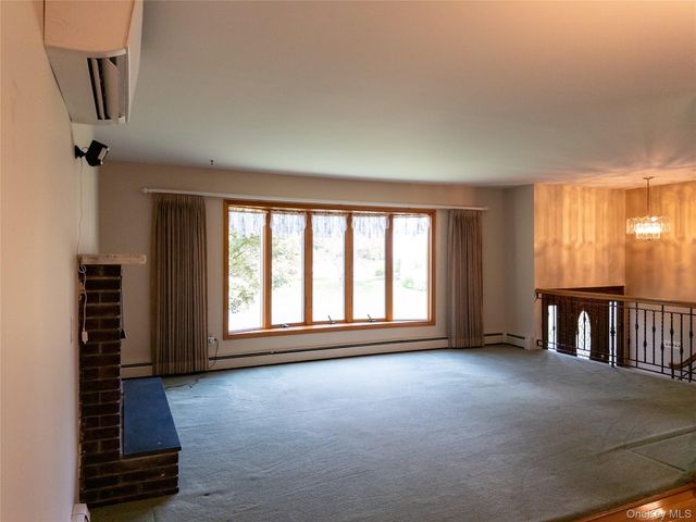 17 Dorett Drive, Wappingers Falls, NY 12590