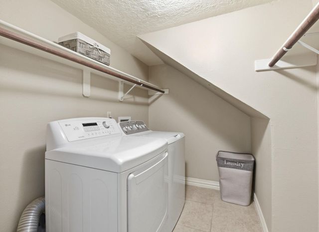 13132 Trail Hollow Drive 3132, Houston, TX 77079