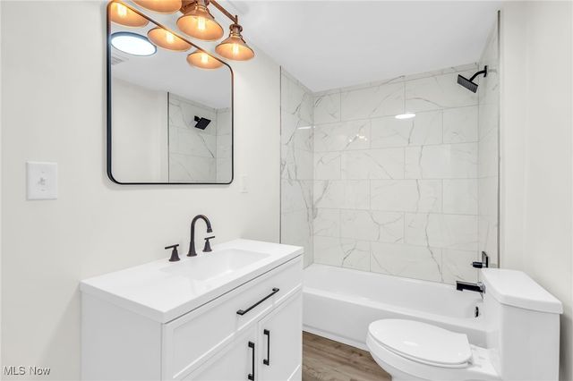 2815 Byron Drive, North Canton, OH 44720