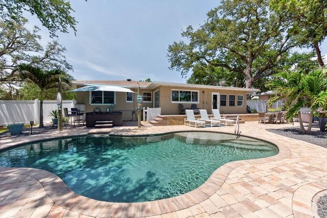 14728 BAY DRIVE, Largo, FL 33774