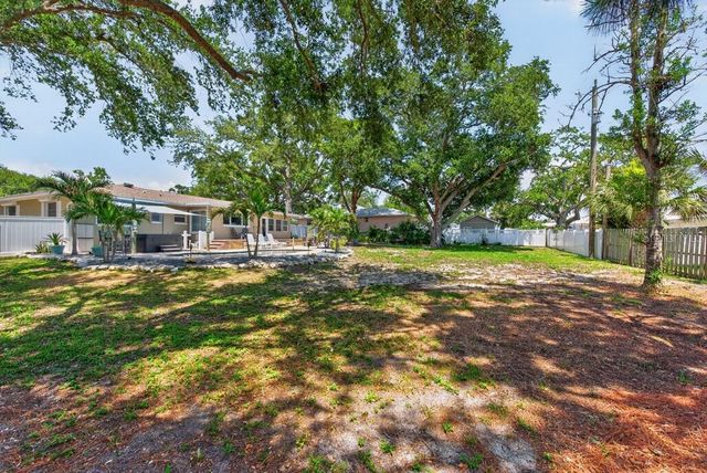 14728 BAY DRIVE, Largo, FL 33774