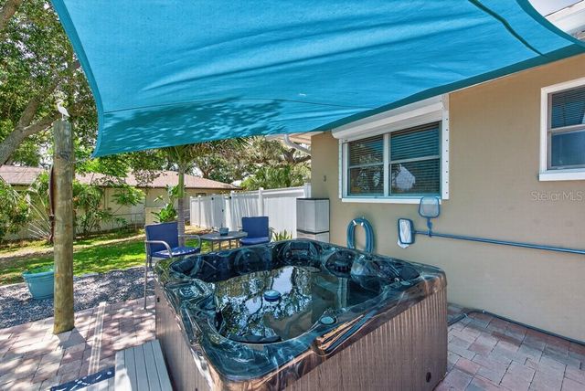 14728 BAY DRIVE, Largo, FL 33774