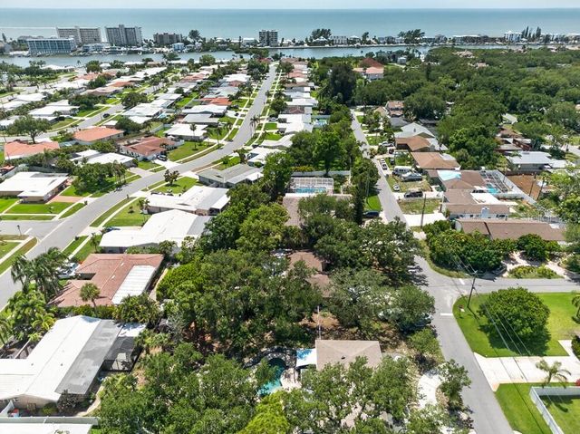 14728 BAY DRIVE, Largo, FL 33774
