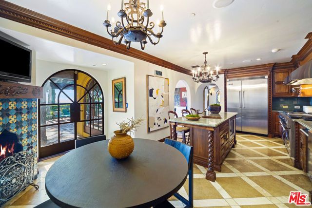 1274 N Clark Street, West Hollywood, CA 90069