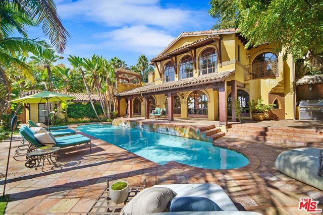 1274 N Clark Street, West Hollywood, CA 90069