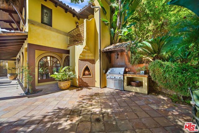 1274 N Clark Street, West Hollywood, CA 90069