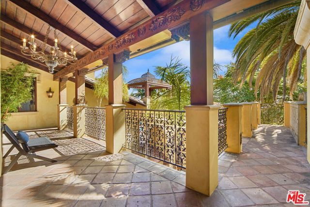 1274 N Clark Street, West Hollywood, CA 90069