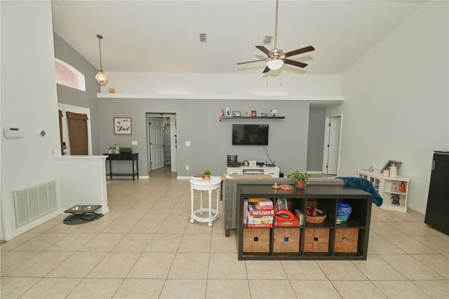 2486 ISLAND CLUB WAY, Orlando, FL 32822