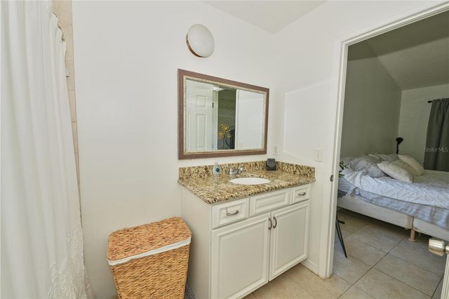 2486 ISLAND CLUB WAY, Orlando, FL 32822