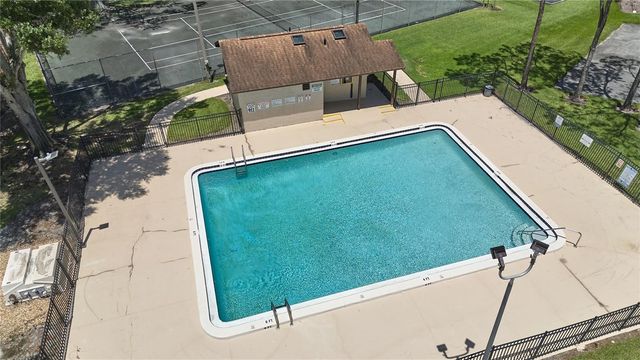 2486 ISLAND CLUB WAY, Orlando, FL 32822