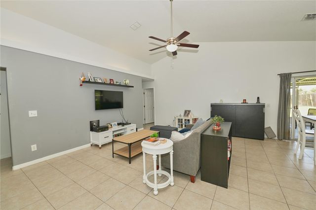 2486 ISLAND CLUB WAY, Orlando, FL 32822