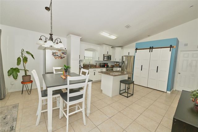 2486 ISLAND CLUB WAY, Orlando, FL 32822