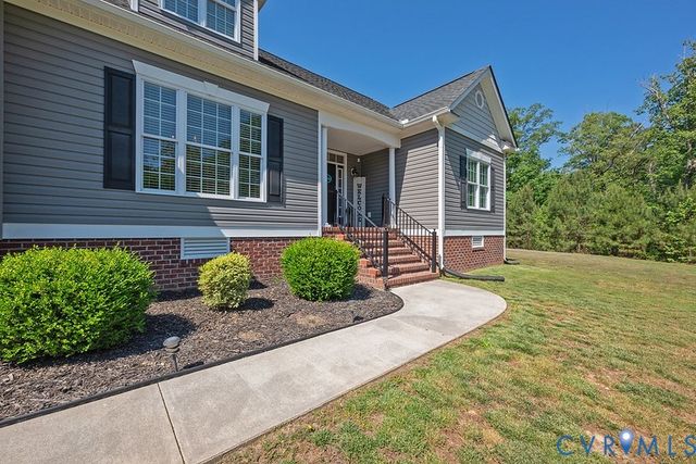 9425 Marie Rd, New Kent, VA 23124