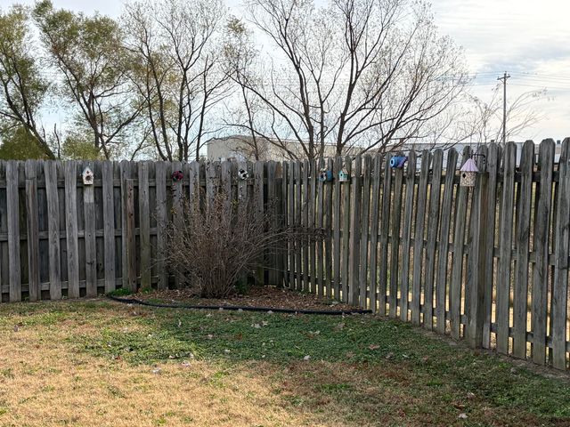 4826 S 129 Road, Bolivar, MO 65613