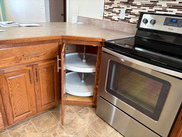 4826 S 129 Road, Bolivar, MO 65613