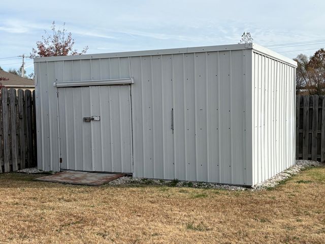 4826 S 129 Road, Bolivar, MO 65613