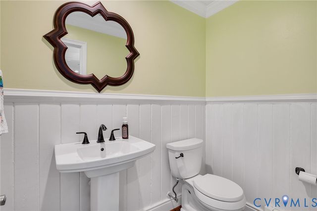 7710 Brentford Dr, Midlothian, VA 23225