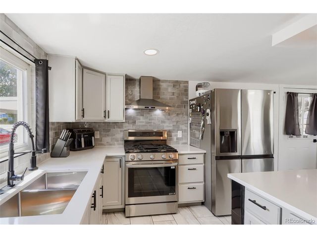 1110 Maclean St, Dacono, CO 80514