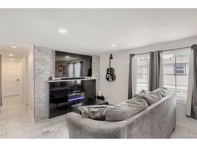 1110 Maclean St, Dacono, CO 80514