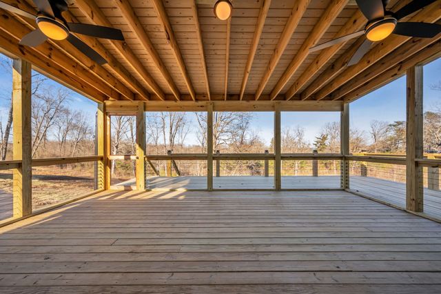 1033 Pine Valley Rd, Kingston Springs, TN 37082