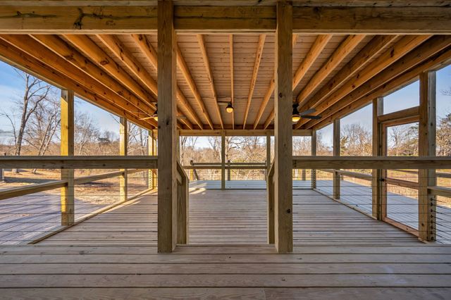 1033 Pine Valley Rd, Kingston Springs, TN 37082