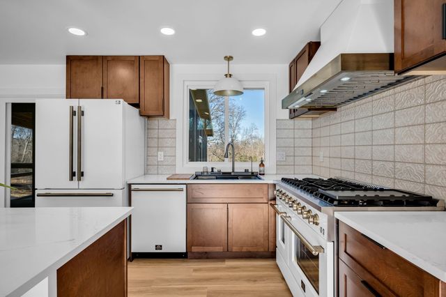 1033 Pine Valley Rd, Kingston Springs, TN 37082