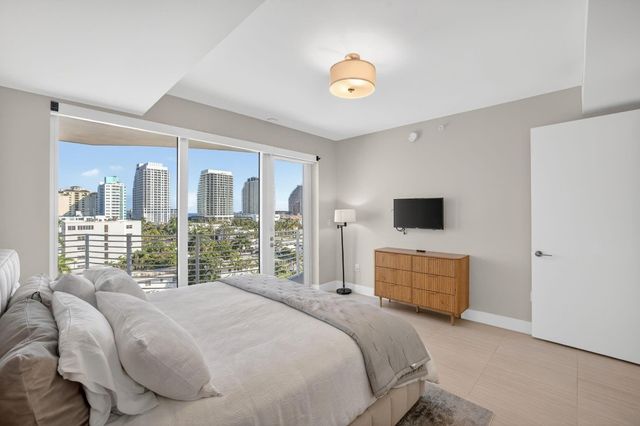 612 Bayshore Drive 702, Fort Lauderdale, FL 33304