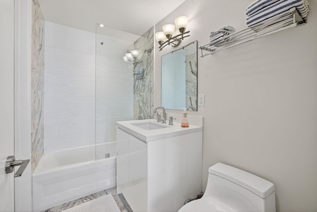 612 Bayshore Drive 702, Fort Lauderdale, FL 33304