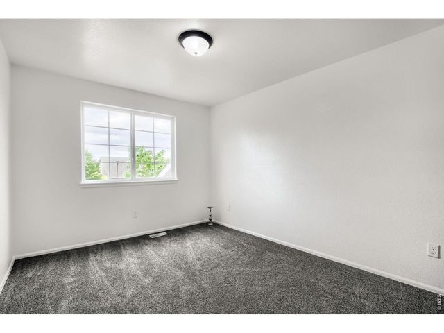2402 Thoreau Dr, Fort Collins, CO 80524