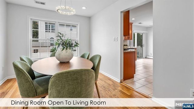 758 Manchester Way, Paramus, NJ 07652