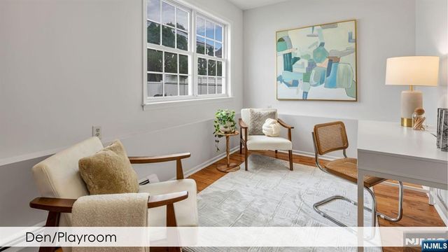 758 Manchester Way, Paramus, NJ 07652