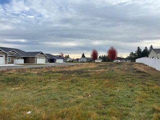 682-688 Voyager Drive, Alexandria, MN 56308