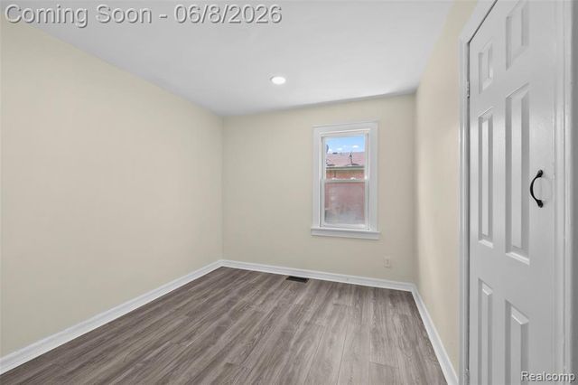 28075 Annapolis Road, Westland, MI 48186