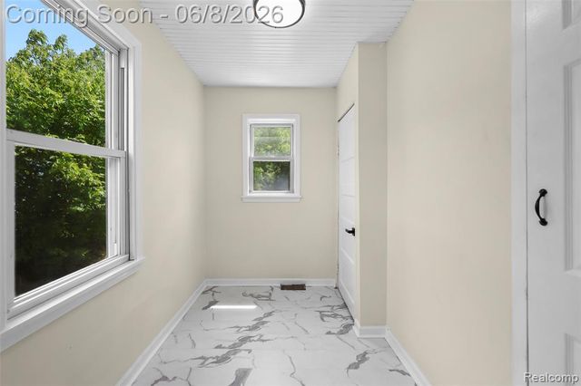 28075 Annapolis Road, Westland, MI 48186