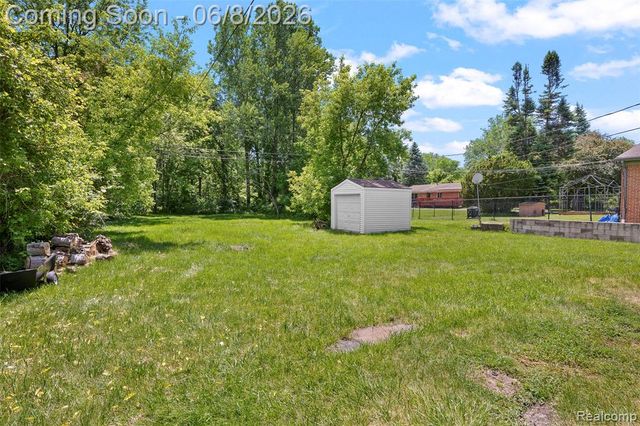 28075 Annapolis Road, Westland, MI 48186