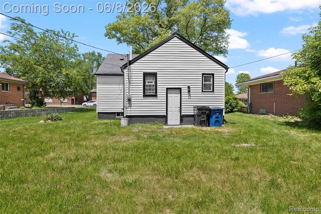 28075 Annapolis Road, Westland, MI 48186