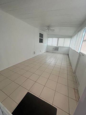 2396 SW 13th Avenue, Boynton Beach, FL 33426