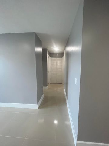 2396 SW 13th Avenue, Boynton Beach, FL 33426