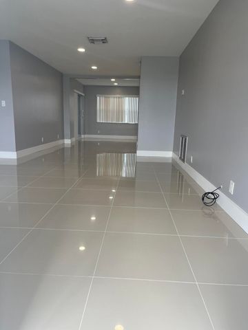 2396 SW 13th Avenue, Boynton Beach, FL 33426