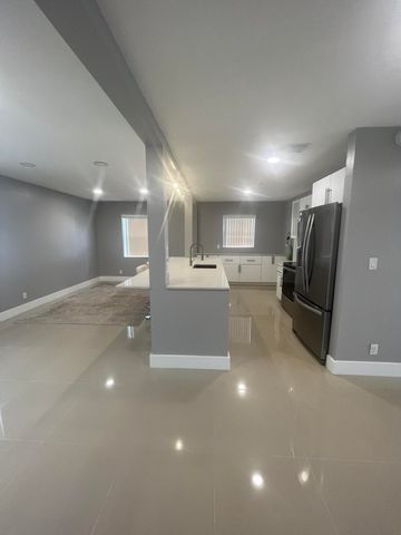 2396 SW 13th Avenue, Boynton Beach, FL 33426