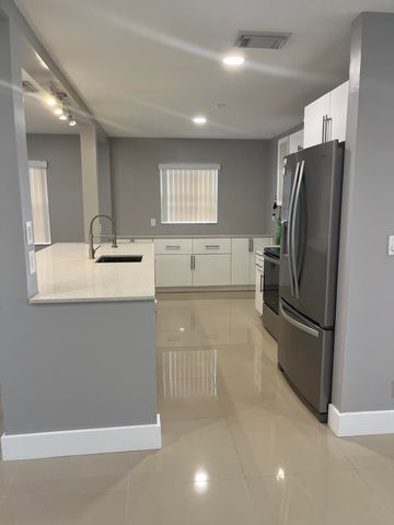 2396 SW 13th Avenue, Boynton Beach, FL 33426