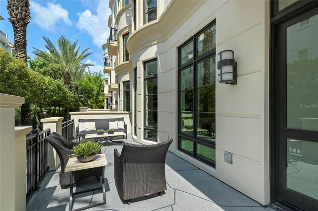 125 S INTERLACHEN AVENUE 1, Winter Park, FL 32789