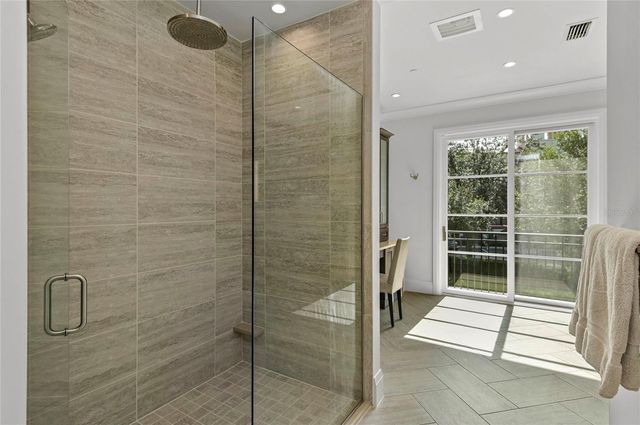 125 S INTERLACHEN AVENUE 1, Winter Park, FL 32789