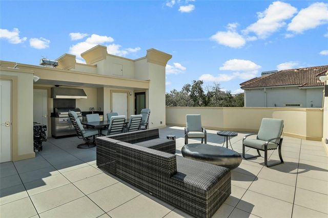 125 S INTERLACHEN AVENUE 1, Winter Park, FL 32789