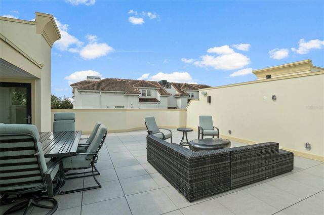 125 S INTERLACHEN AVENUE 1, Winter Park, FL 32789