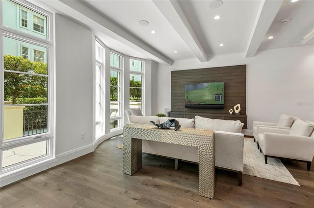 125 S INTERLACHEN AVENUE 1, Winter Park, FL 32789
