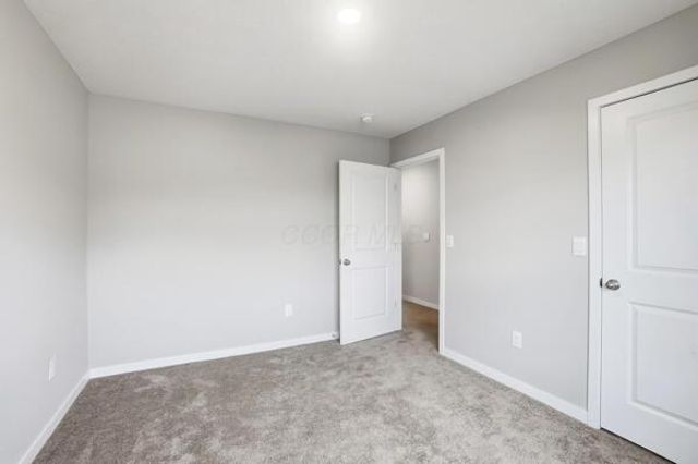 384 Kells Court E, Newark, OH 43055