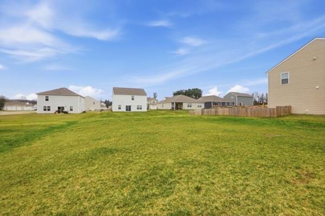 384 Kells Court E, Newark, OH 43055