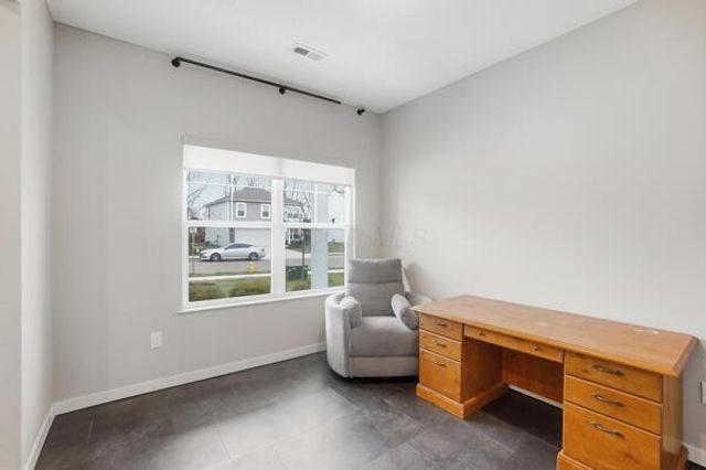 384 Kells Court E, Newark, OH 43055