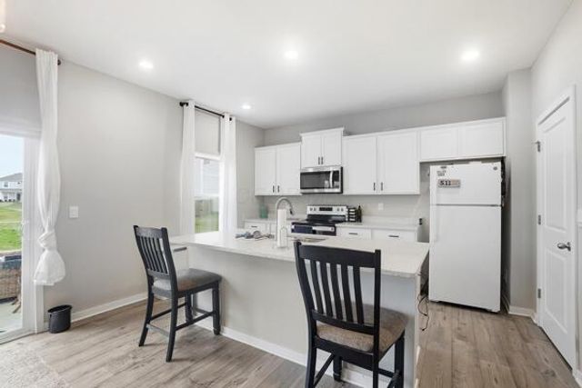 384 Kells Court E, Newark, OH 43055